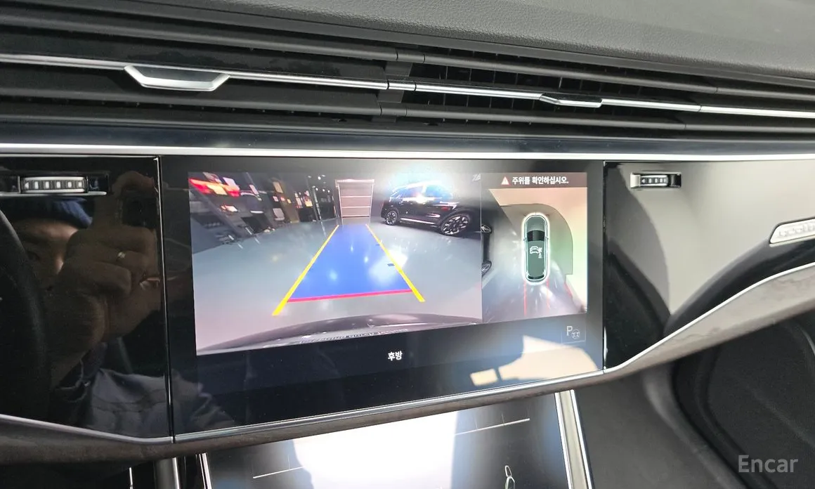 Фото 16 - Audi Q7