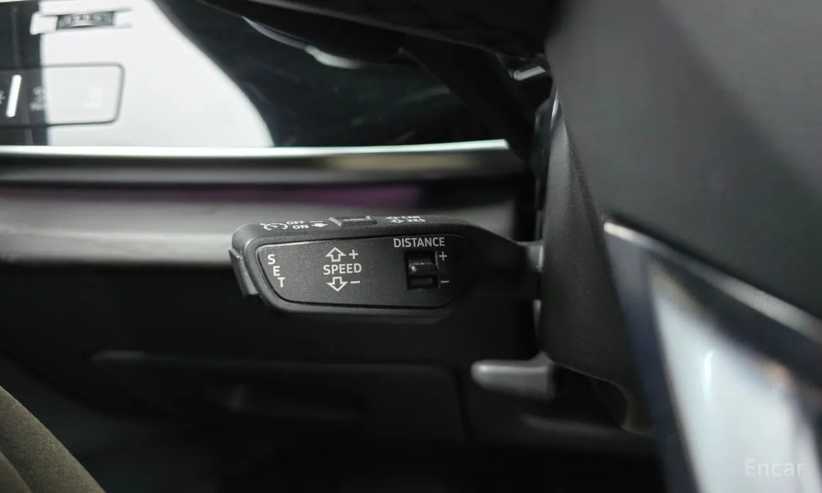 Фото 18 - Audi Q7