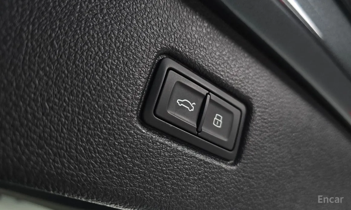 Фото 20 - Audi Q7