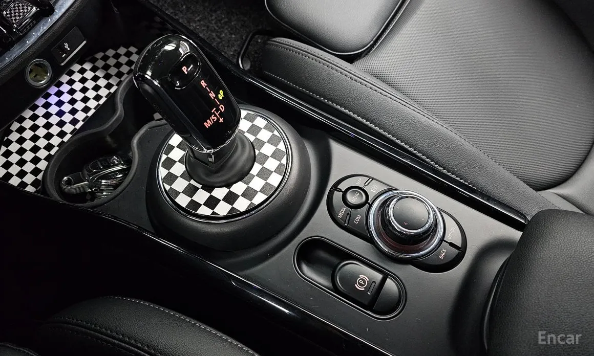 Фото 9 - Mini Clubman