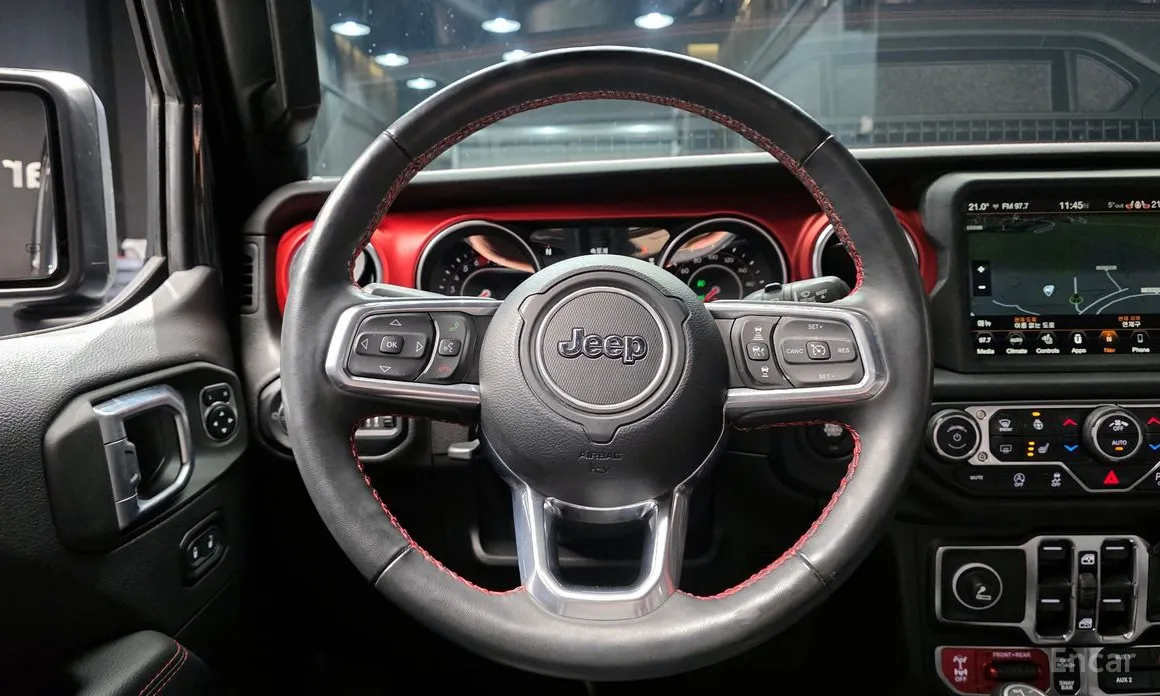 Фото 13 - Jeep Wrangler