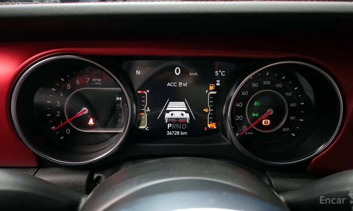 Фото 8 - Jeep Wrangler