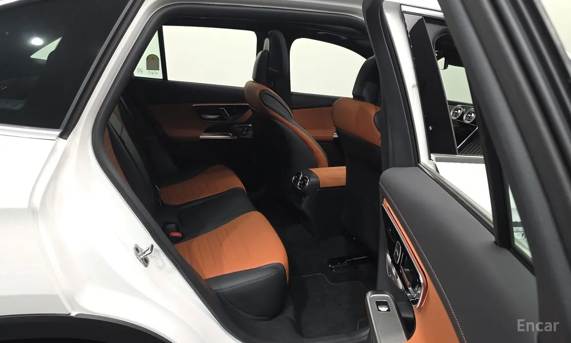 Фото 12 - Mercedes-Benz GLC-Class