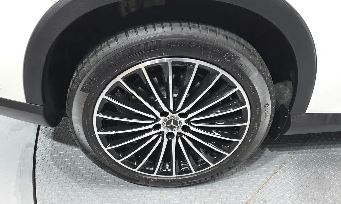 Фото 5 - Mercedes-Benz GLC-Class