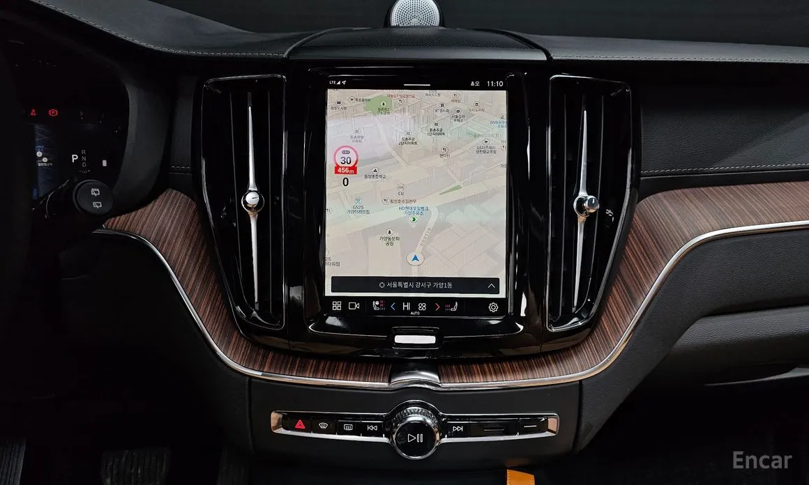 Фото 14 - Volvo XC60