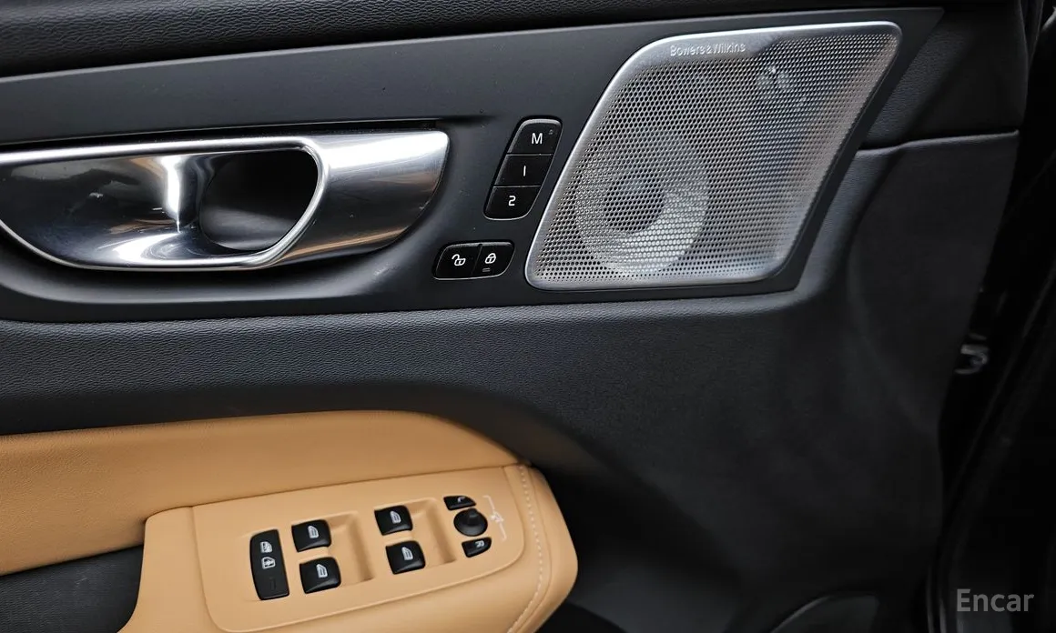 Фото 17 - Volvo XC60