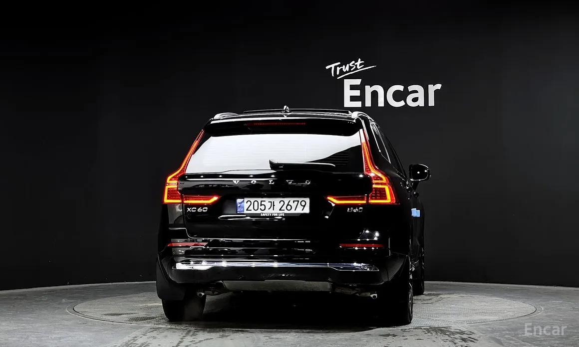 Фото 4 - Volvo XC60