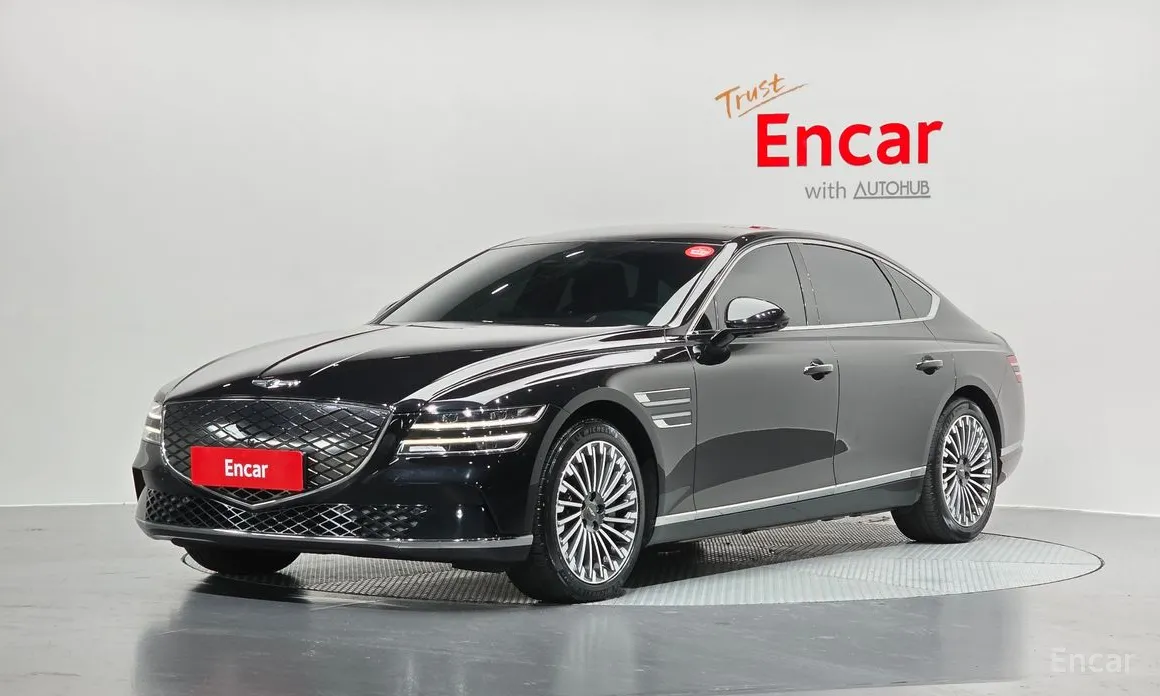 Фото 1 - Genesis G80