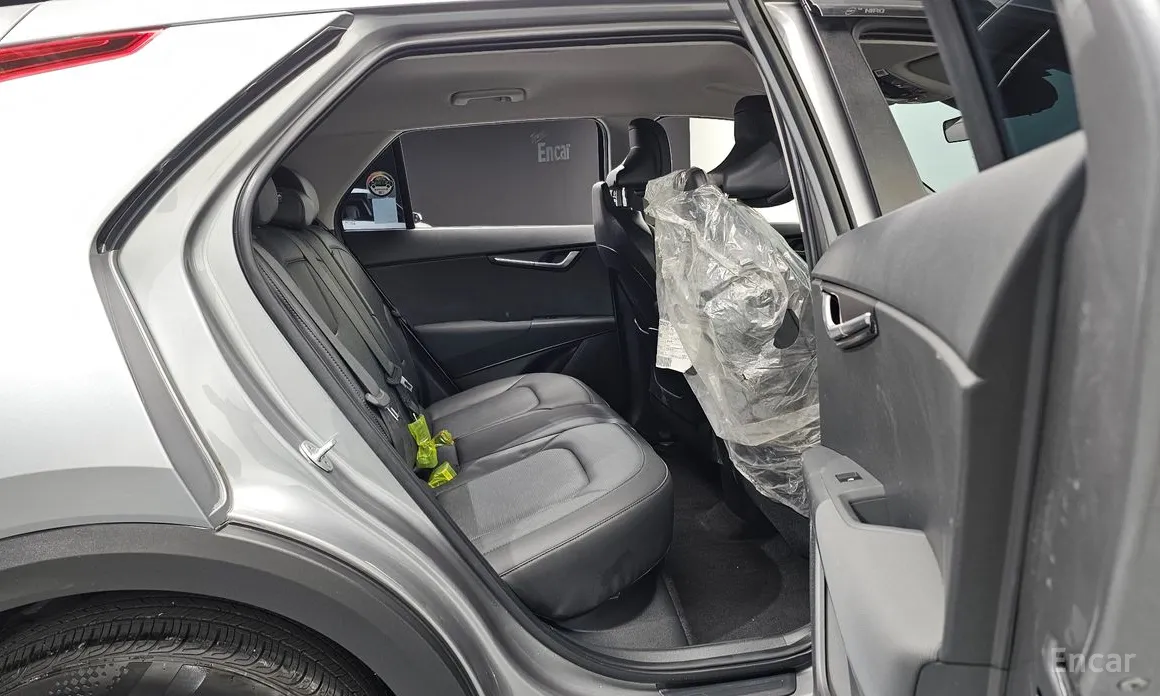Photo 13 - Kia Niro