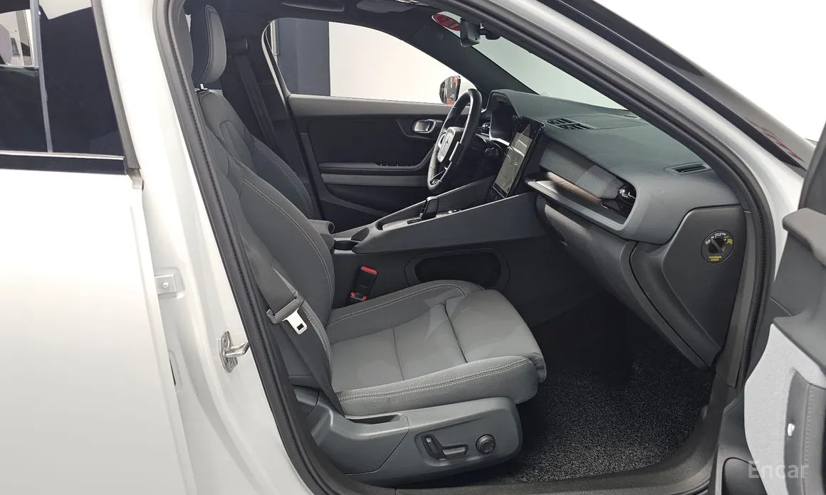 Фото 10 - Polestar 2