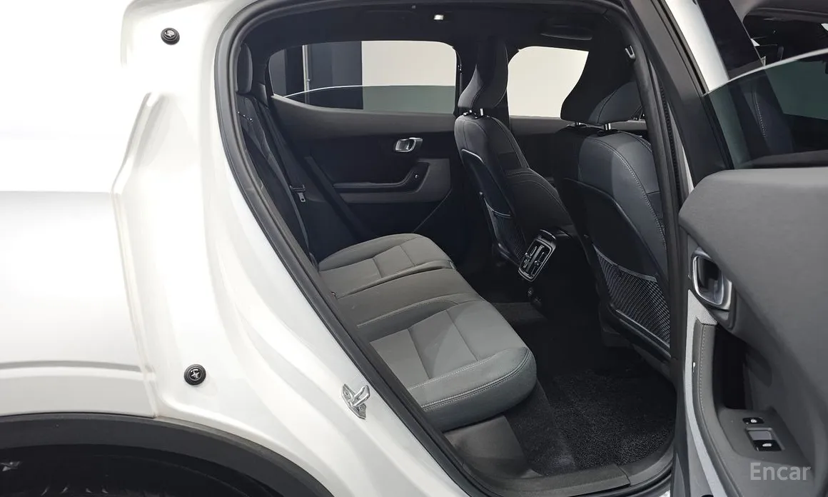 Фото 12 - Polestar 2