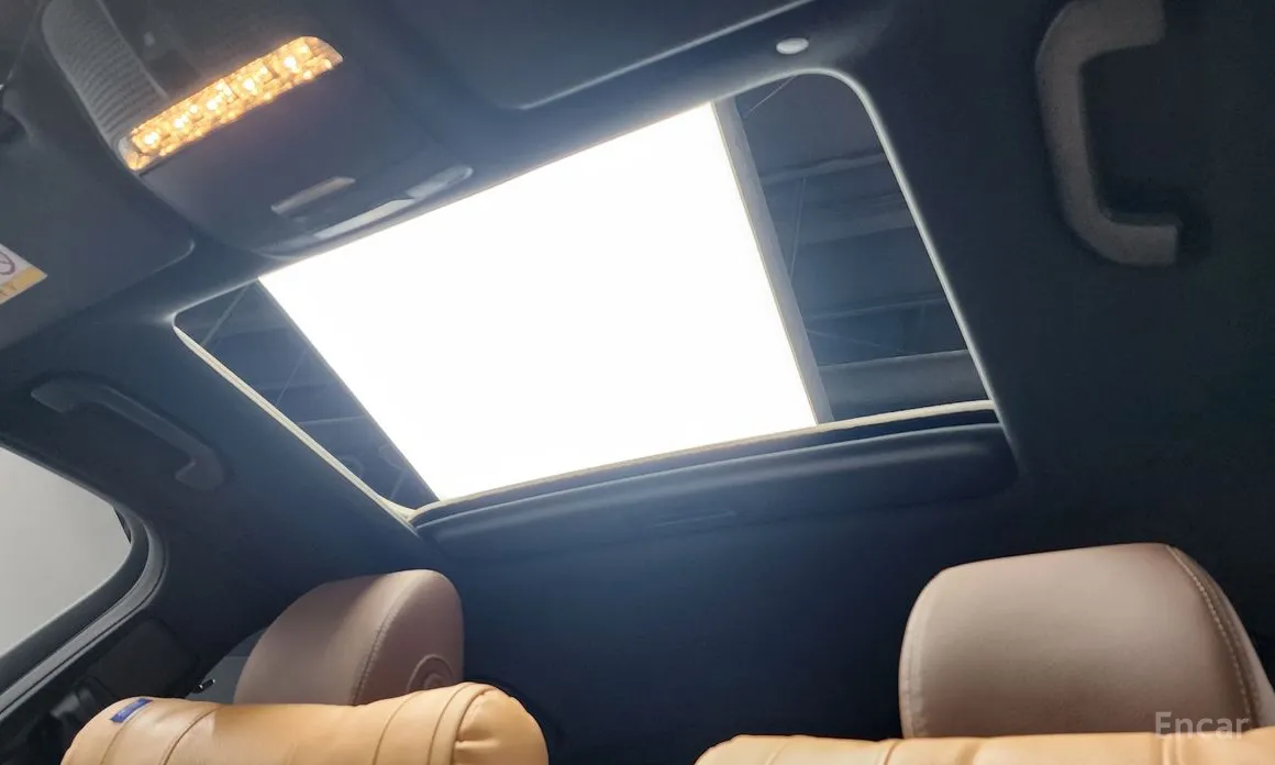 Фото 19 - Mercedes-Benz E-Class