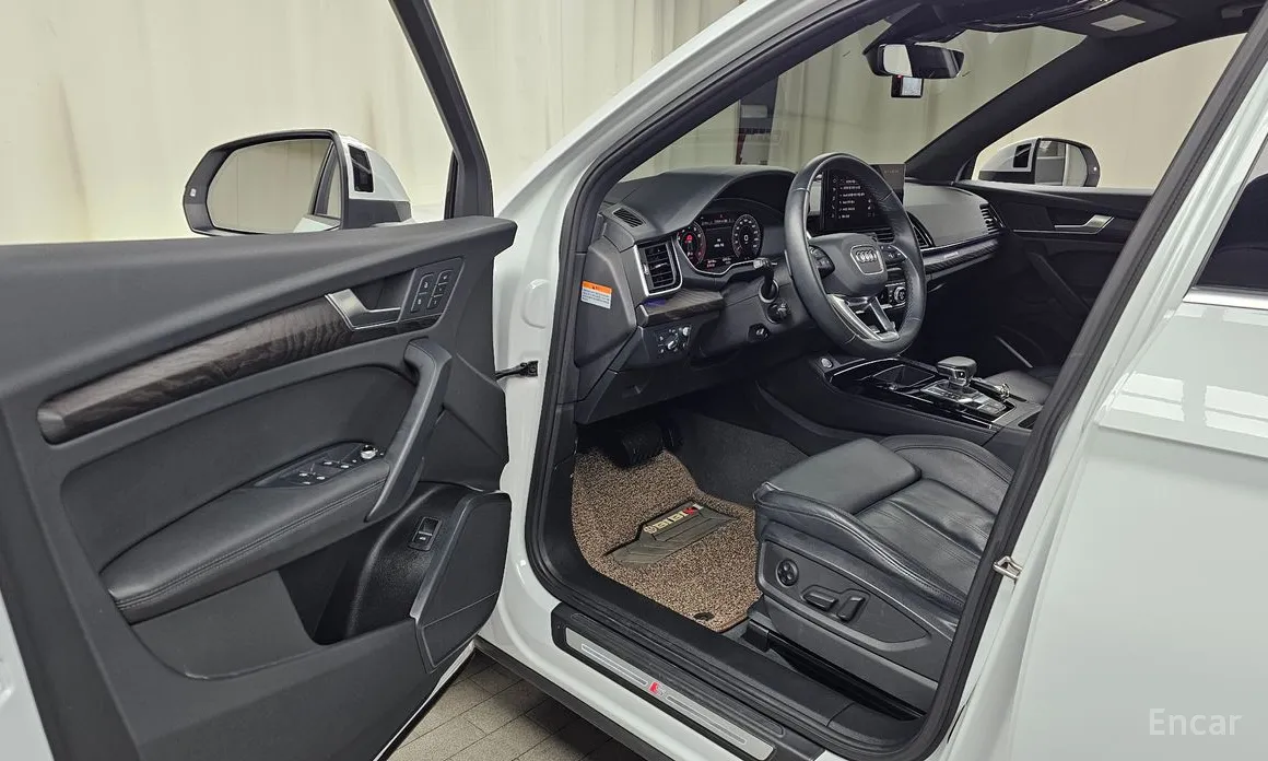 Фото 10 - Audi Q5