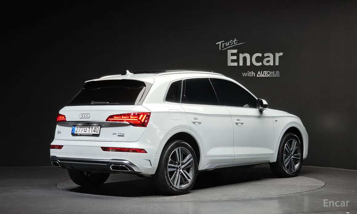 Фото 2 - Audi Q5