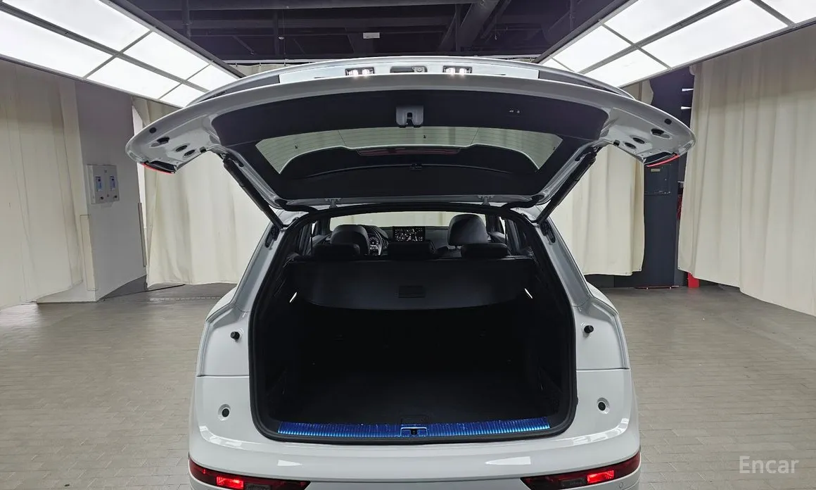 Фото 20 - Audi Q5