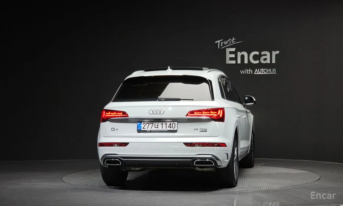 Фото 4 - Audi Q5