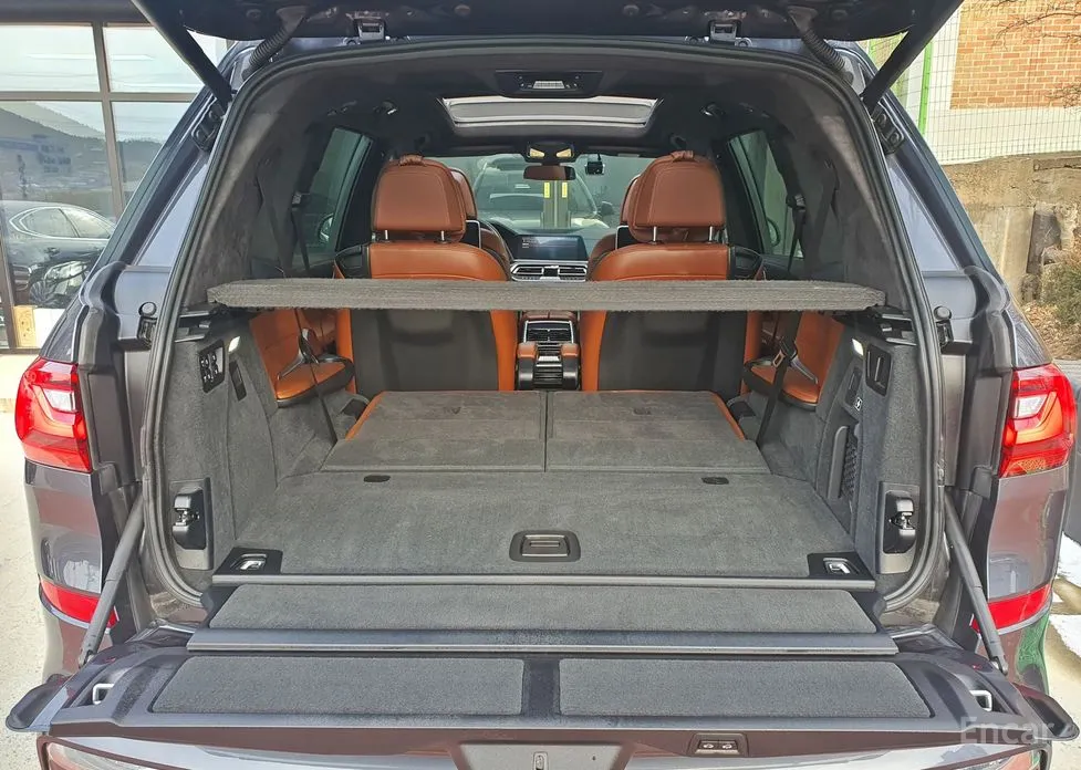 Фото 13 - BMW X7