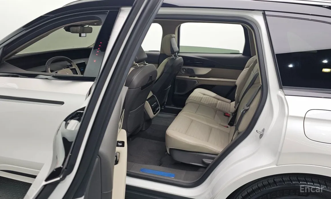 Фото 12 - Lincoln Nautilus