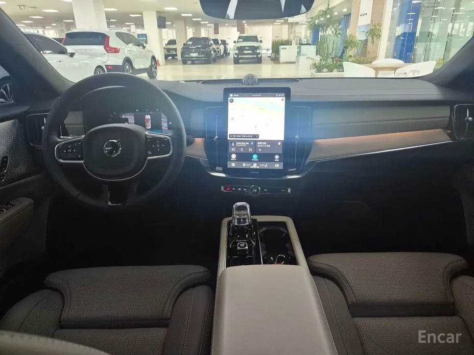 Фото 11 - Volvo S90