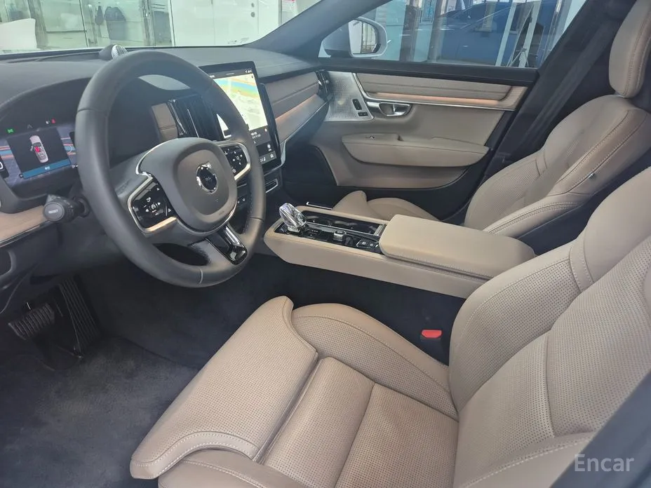 Фото 14 - Volvo S90