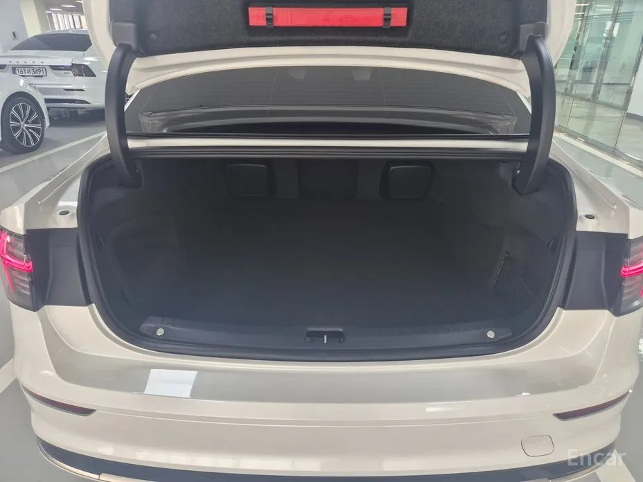 Фото 19 - Volvo S90