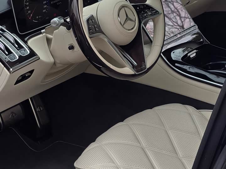 Фото 5 - Mercedes-Benz Maybach S-Class