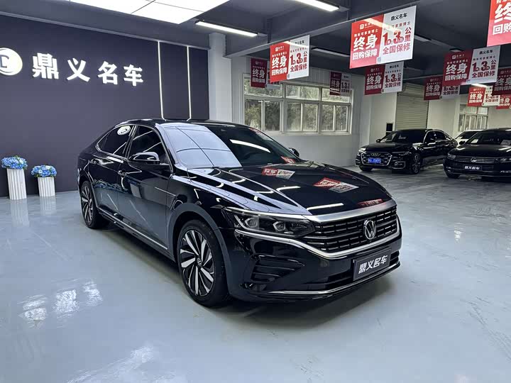 Фото 3 - Volkswagen Passat