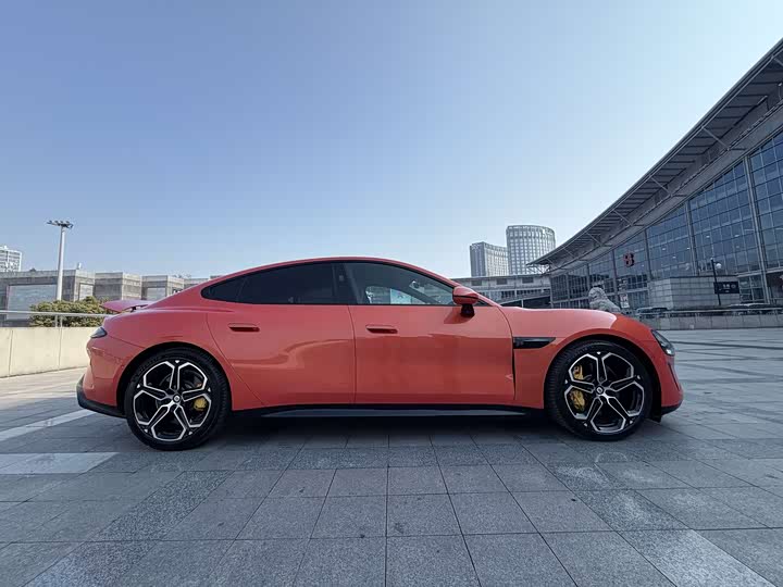 Фото 4 - Xiaomi SU7