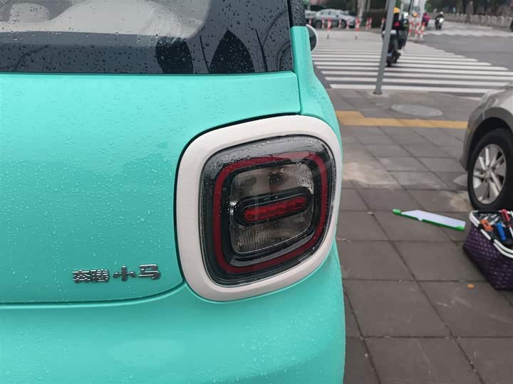 Фото 8 - Bestune Pony