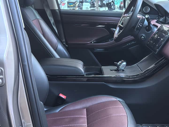 Фото 7 - Land Rover Range Rover Evoque L