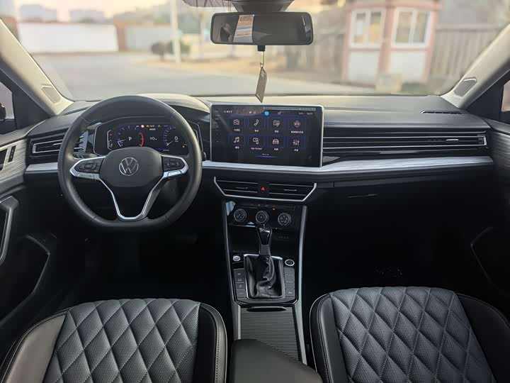 Фото 3 - Volkswagen Sagitar L