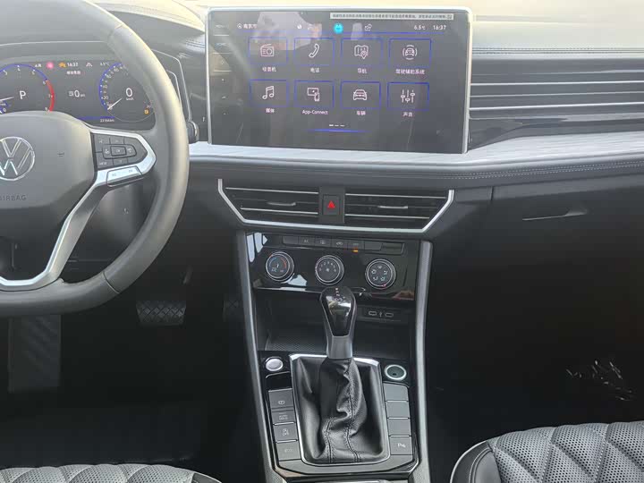 Фото 6 - Volkswagen Sagitar L