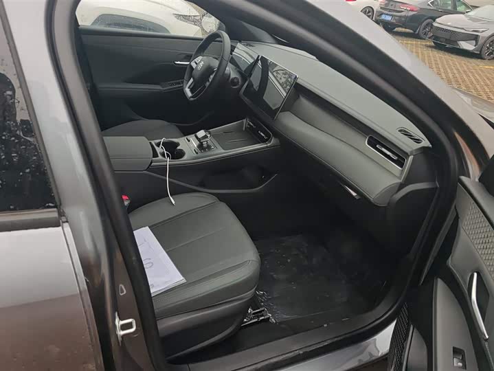 Фото 8 - BYD Qin Plus