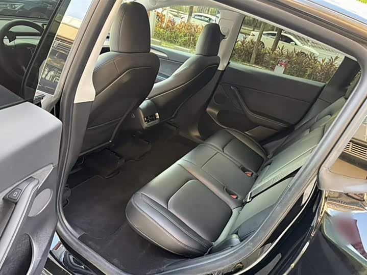 Фото 2 - Tesla Model Y