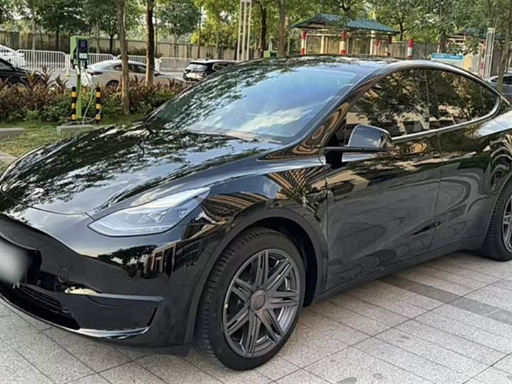 Фото 7 - Tesla Model Y