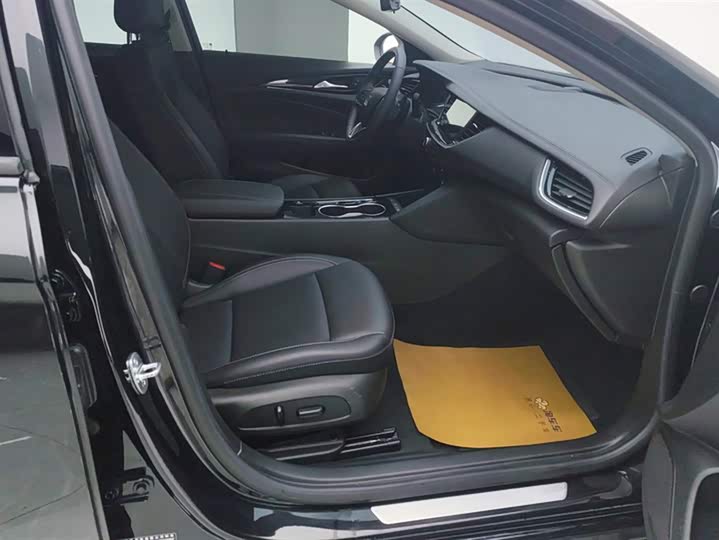 Фото 8 - Buick Regal