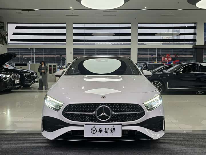 Фото 2 - Mercedes-Benz A-Class