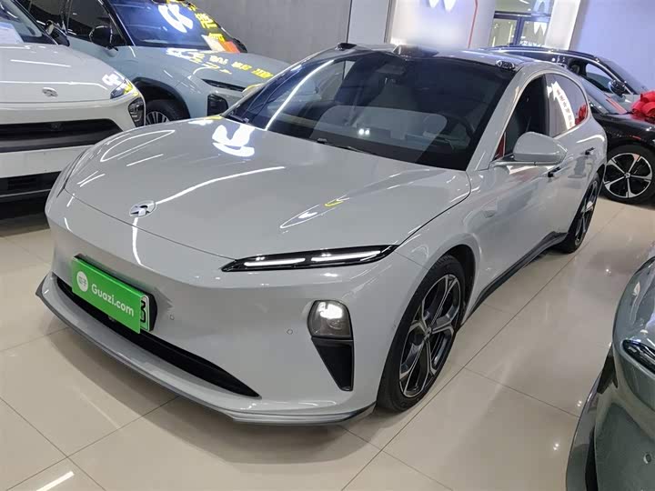 Фото 1 - Nio ET5T