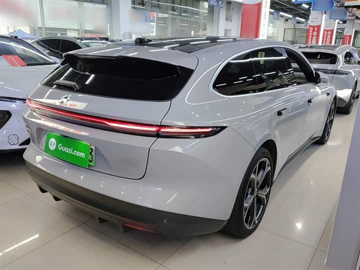 Фото 6 - Nio ET5T