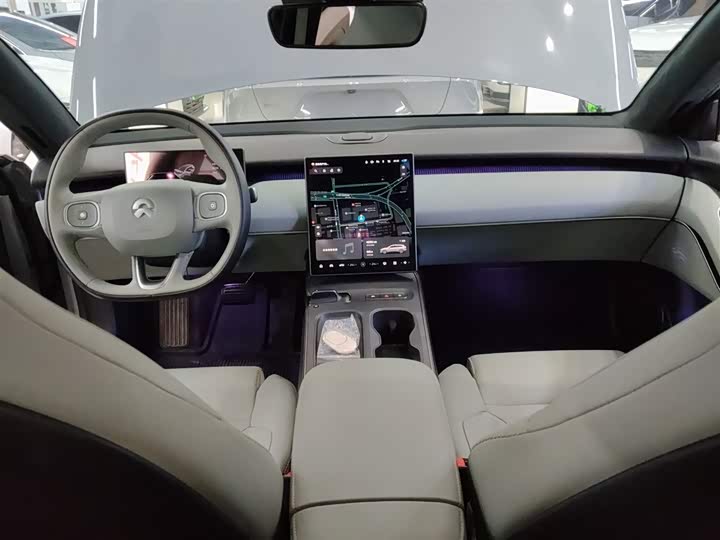 Фото 9 - Nio ET5T