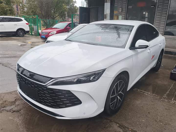 Фото 1 - BYD Qin L