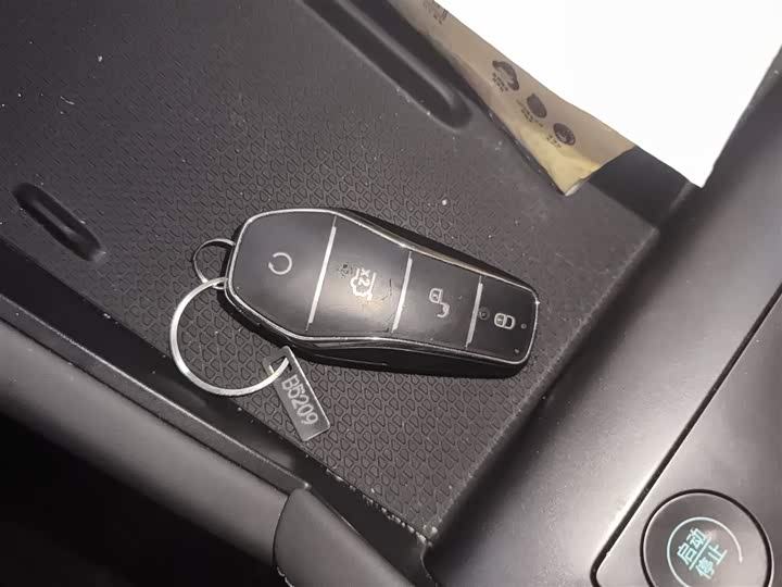 Фото 9 - BYD Qin L