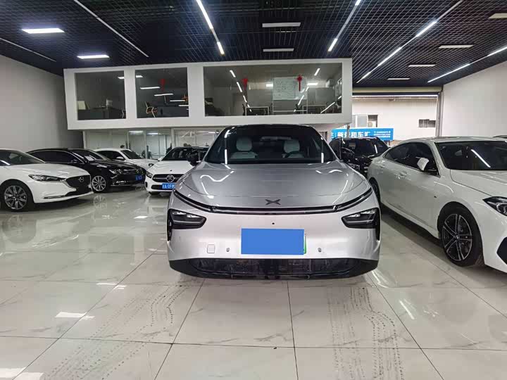 Фото 2 - XPeng G7