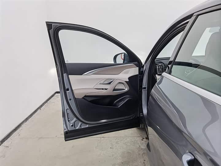 Фото 8 - BYD Song Pro Hybrid