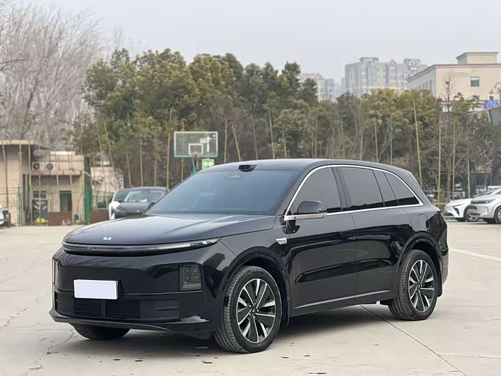 Фото 1 - LiXiang L6