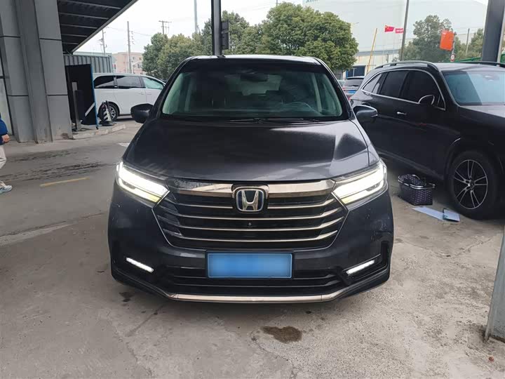 Фото 3 - Honda Odyssey