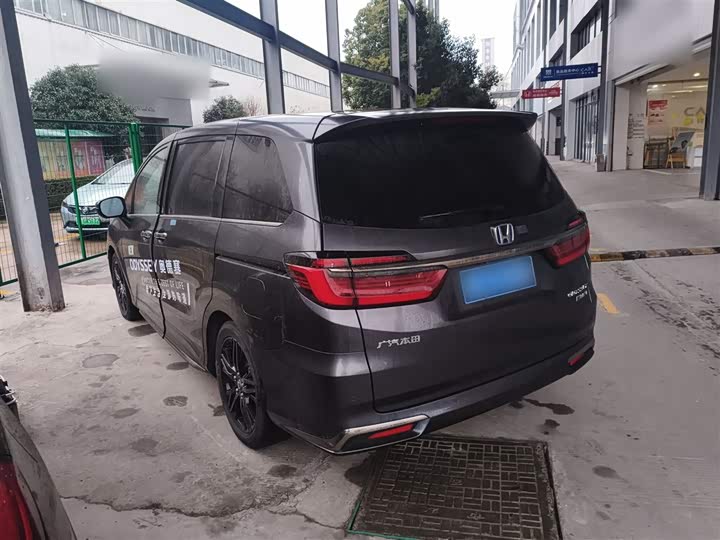 Фото 5 - Honda Odyssey