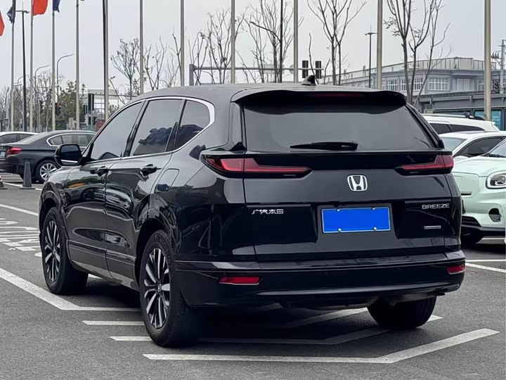 Фото 7 - Honda Breeze