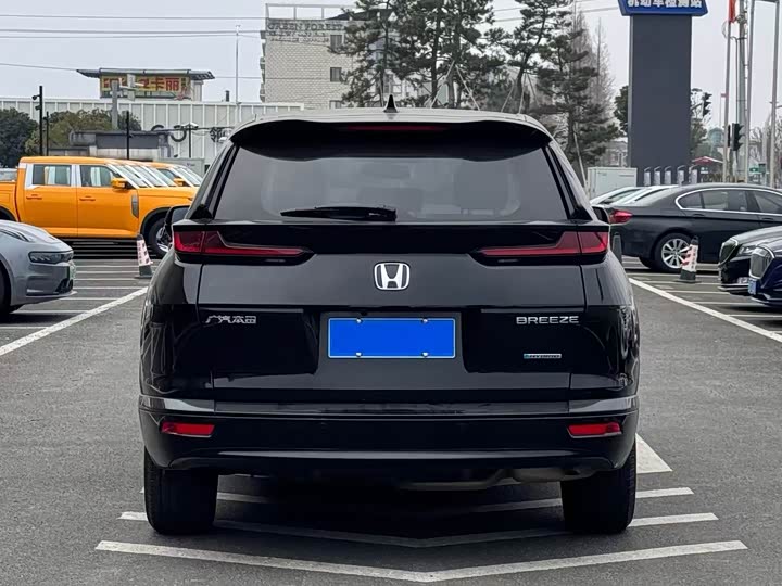 Фото 8 - Honda Breeze