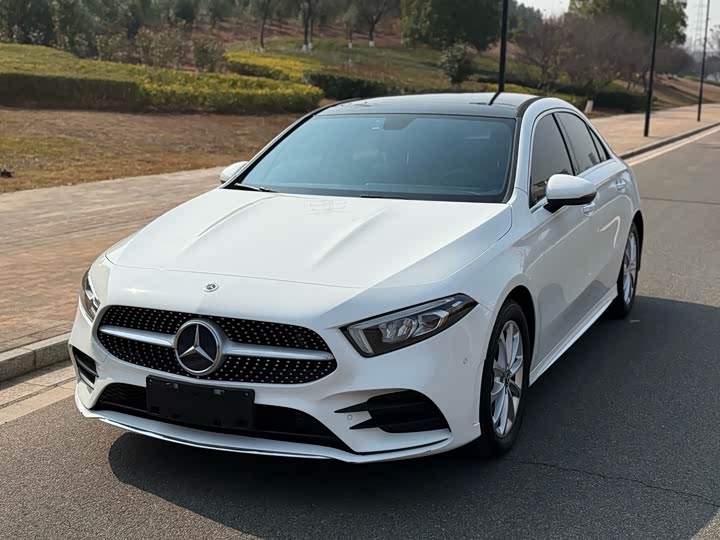 Фото 1 - Mercedes-Benz A-Class